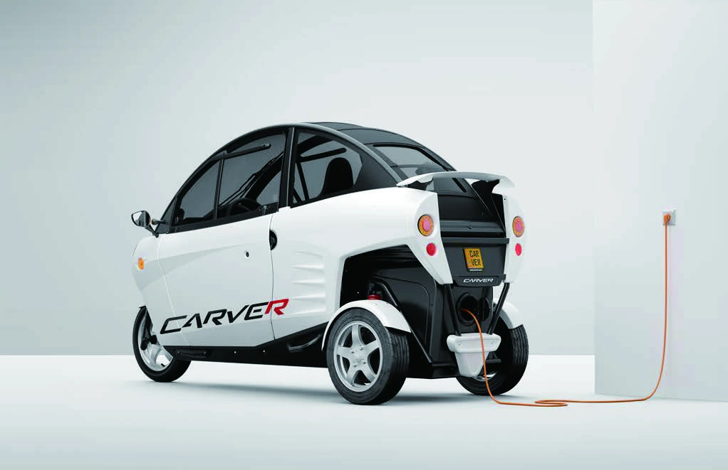 CARVER Cruiser White — 2026 공식 브로슈어 실제 차량 사진